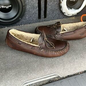 men’s leather ugg olsen moccasin size 8